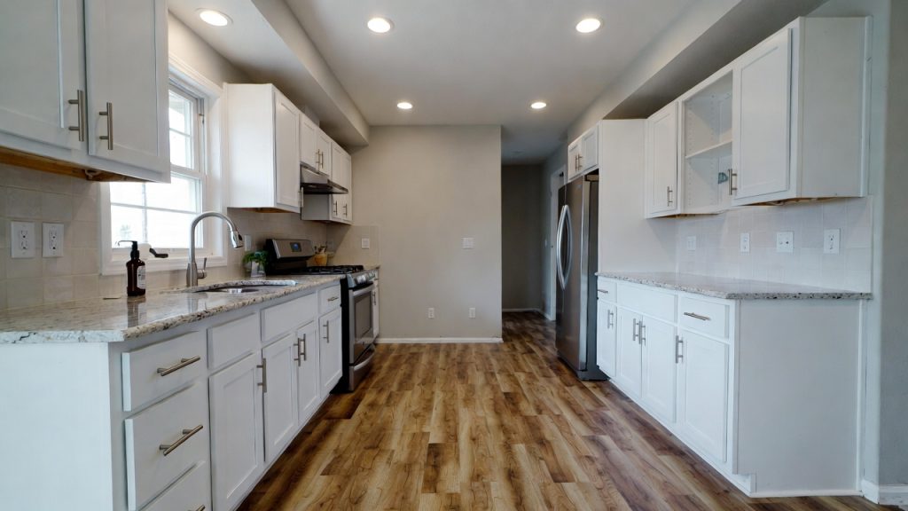 Suelo vinílico resistente al agua para cocina en Madrid